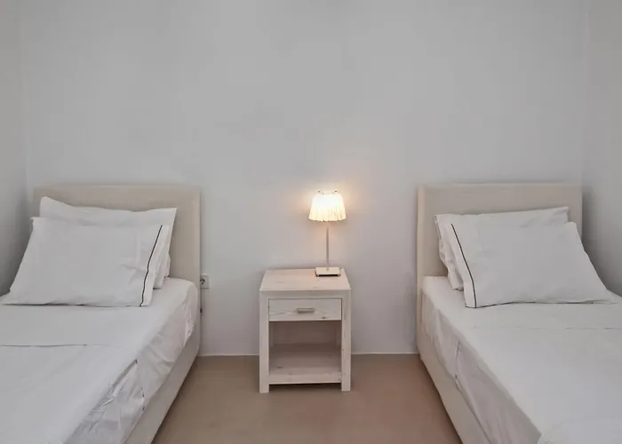 White Tinos Luxury Ferienhaus Stení