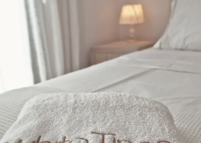 White Tinos Luxury * Stení